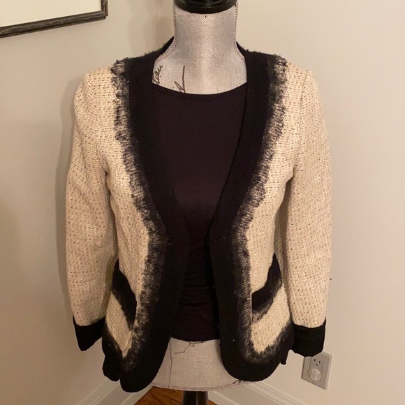 St. John blazer - Picture 1 of 4